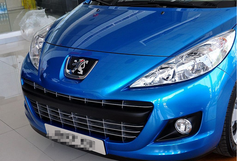 标致车标被说丑看到老款雄狮车标网友还不如改回去