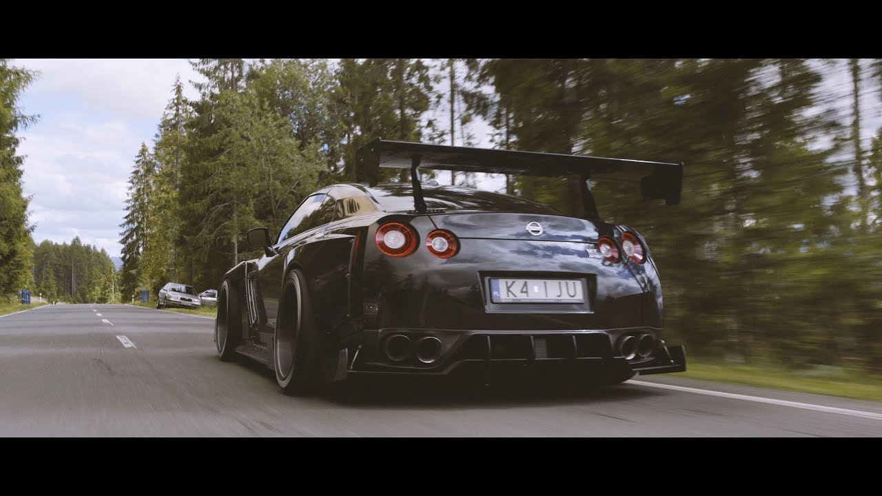 战神gtr:它来了,它来了百分之95男生热爱的低趴日产战神gtr