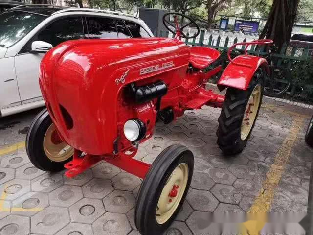 小伙花50万买辆"拖拉机"?此车已四次易主,1956年出品的保时捷
