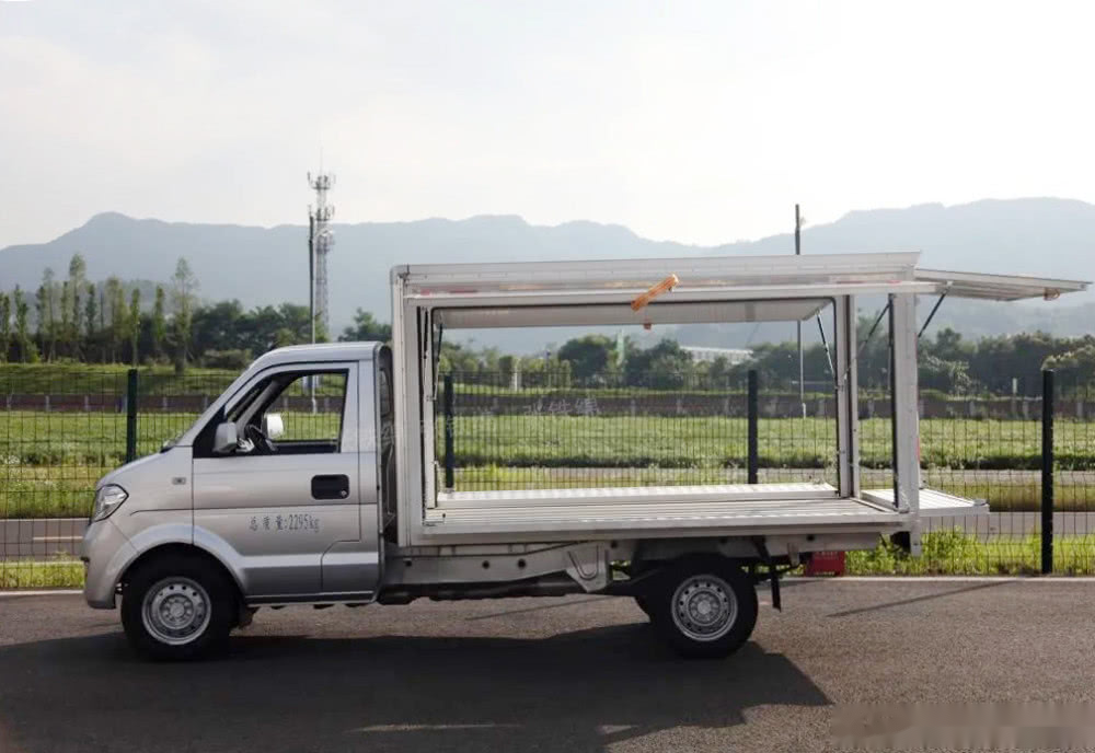 又一摆摊神器来了东风小康c55售货车上市叫板五菱荣光