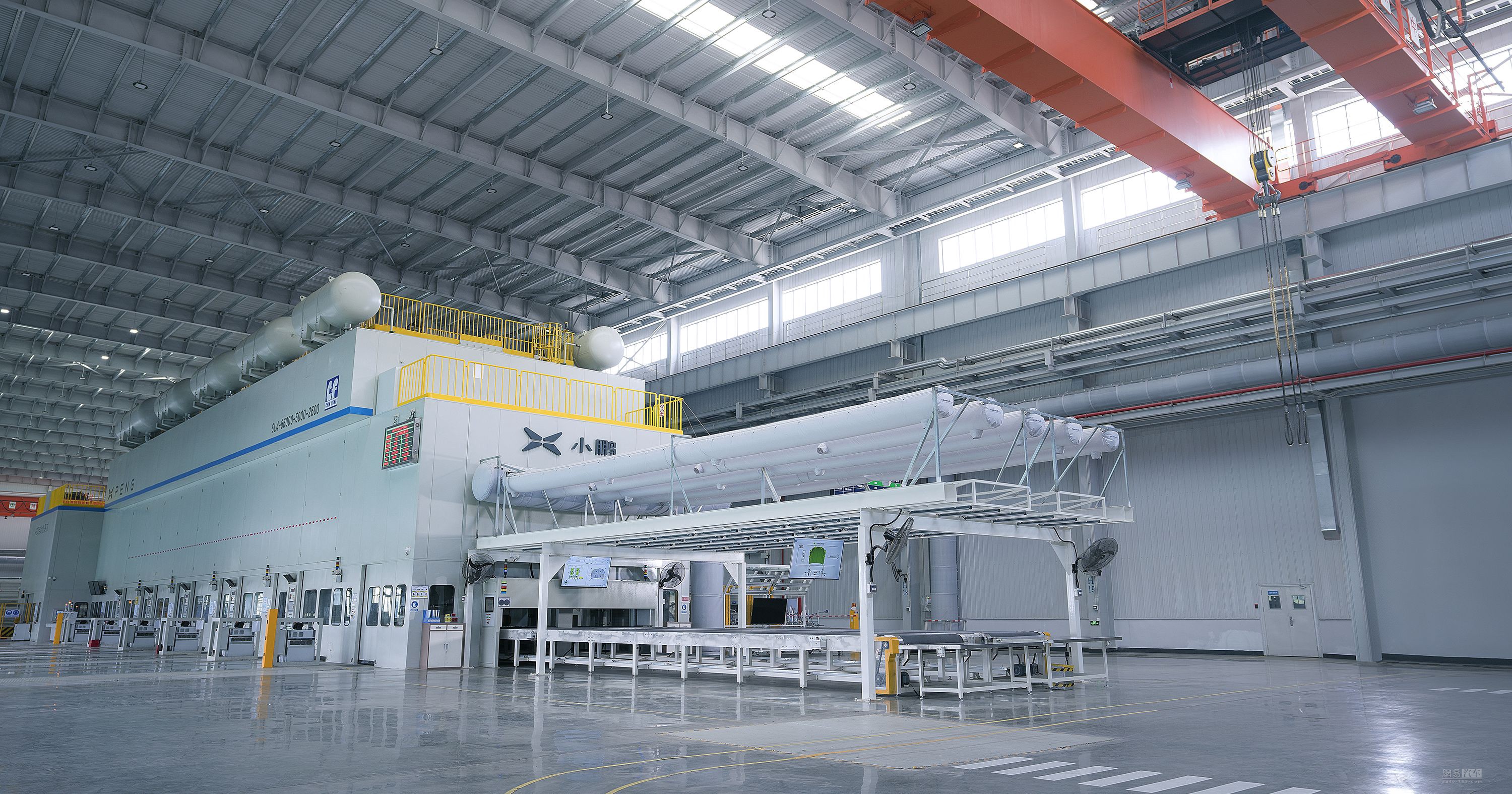 开启新篇章自产p7探访小鹏汽车肇庆工厂