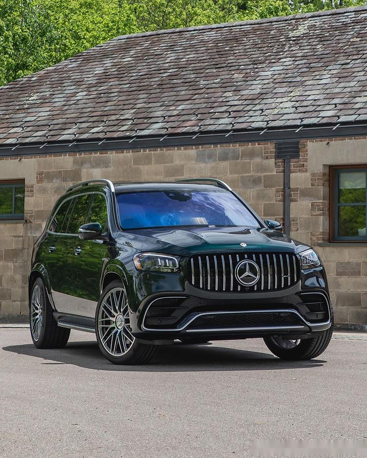 运动感很强 全新梅赛德斯-amg gls 63 实车