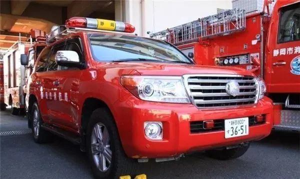 土豪说陆巡就是工具车看来在日本用的更多