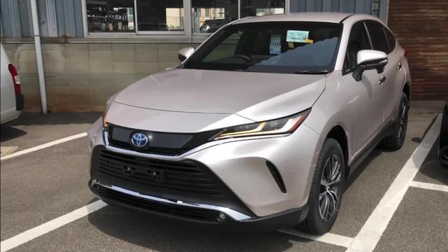 终于见到实车了!2020款丰田harrier抢先看,这颜值给个买理由