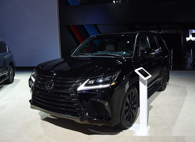 新款雷克萨斯lx亮相车长超5米配真皮沙发搭v8引擎爆530牛米
