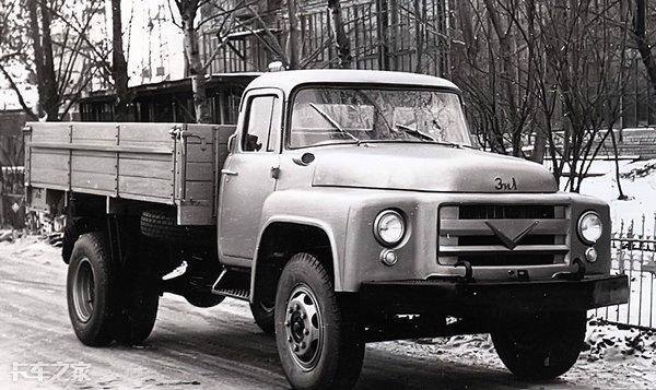 俄罗斯最经典的卡车之一,曾大量进口国内,吉尔130你开过么?