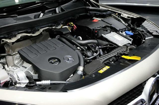 搭载1.3t发动机 奔驰国产全新gla正式亮相