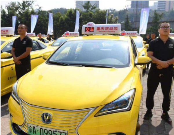 重庆出租车换成suv乘客拍手叫好司机却想辞职不干