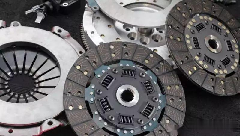 一文看透汽车上的离合器