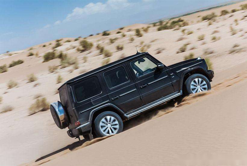 奔驰大g和牧马人有啥不同内行人爬个坡差距就显现出来了