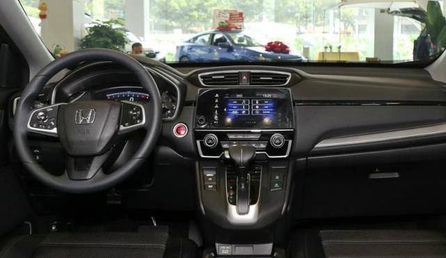 2020款本田crv正式进店外观年轻配置提升车友值得等待