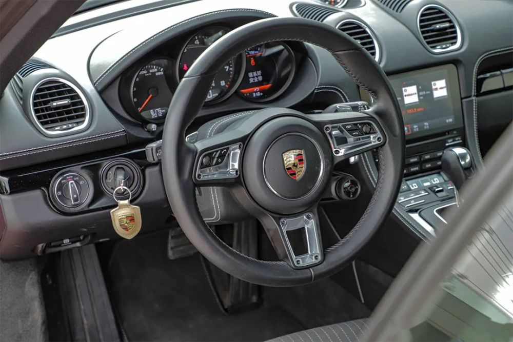 保时捷718caymant试驾47秒破百刹车惊人的好