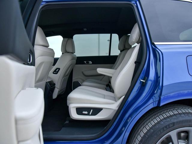 理想one增压器-前排座椅-空间-易车