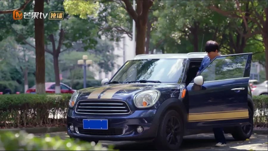 jeep牧马人minicooper福特蒙迪欧男明星的座驾竟然是这些