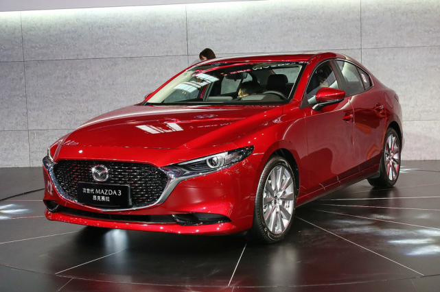 马自达昂克赛拉2.5t海外上市,看到价格,国内车友不淡定了