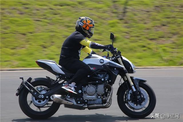 惊艳赛道!qjmotor追600亮相吉利cma架构极致性能挑战全球巡回赛_易车