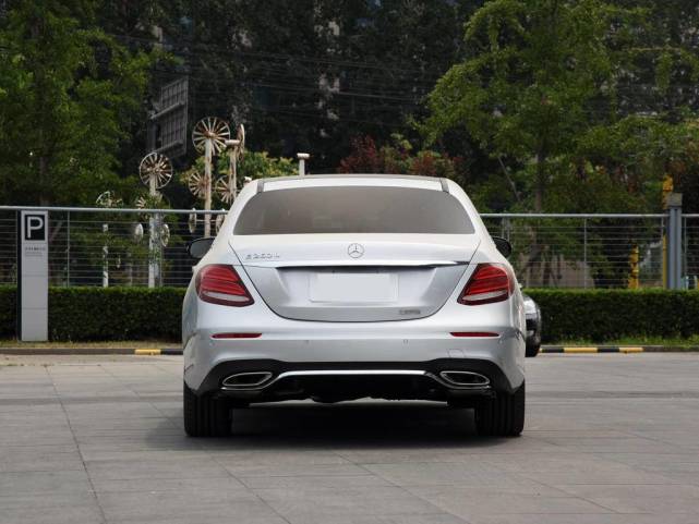 奔驰e级低配_马力