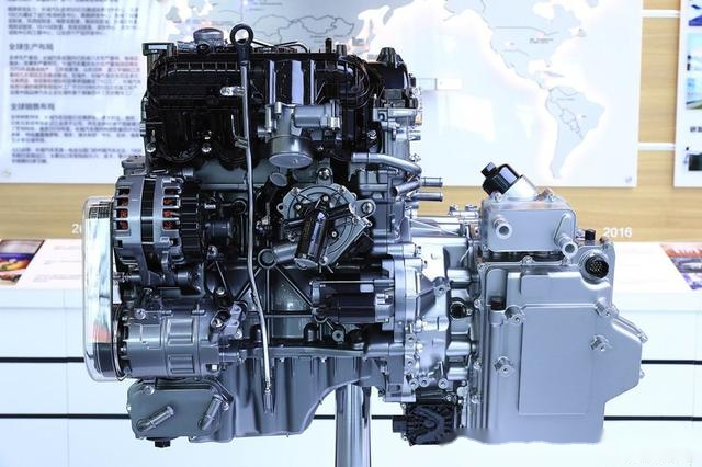 发动机和9dct/9hdct变速箱的全新动力总成,而wey官方发布的海报中表示