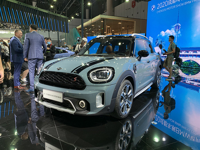 成都车展minicountryman上市2488万元起