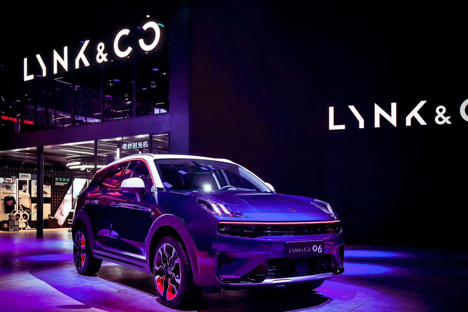 成都车展领克品牌最便宜车型领克06开启预售1206万起