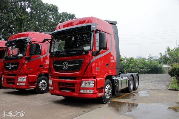 600马力 福伊特液缓,多项安全系统,实拍东风天龙旗舰牵引车