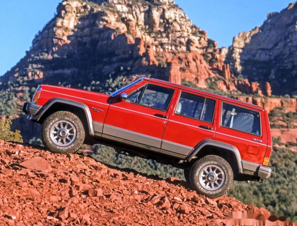 切诺基拉雷多 1985–92切诺基酋长 1984–88切诺基先锋 1984–87