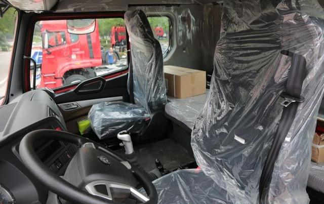 豪瀚n7w牵引车到底怎么样这篇文章给你深入分析