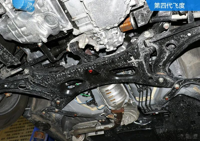 新飞度减配了底盘用料对比完结果出来了