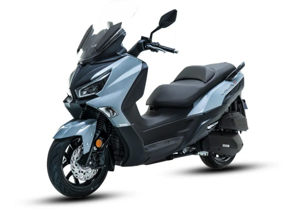 29800元,"整容后"三阳的新款joymax z300上市_易车