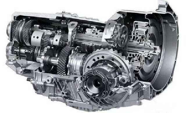 便会感受到变速器内部"嘎达嘎达"异响,很明显就是离合器结合不够柔顺