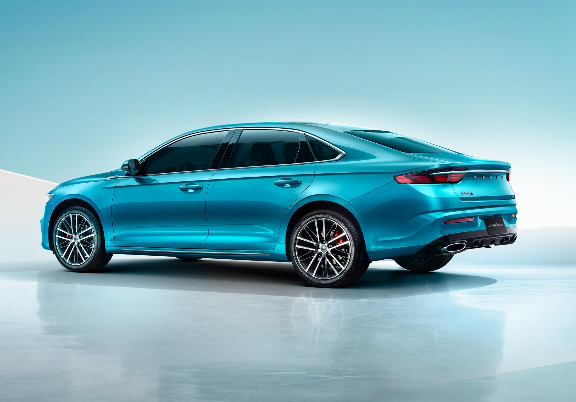 外观部分,新车整体借鉴了2019上海车展亮相的吉利preface概念车设计