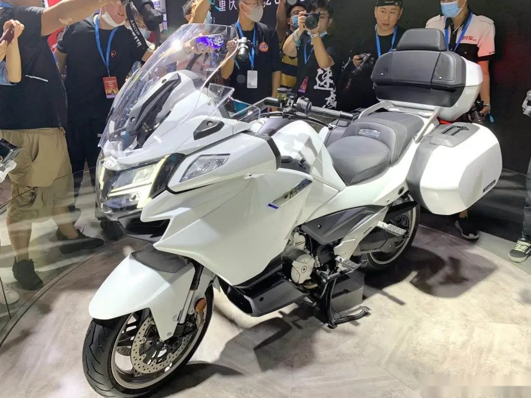 春风公升国宾民用版1250trg亮相配置豪华明年上半年发布