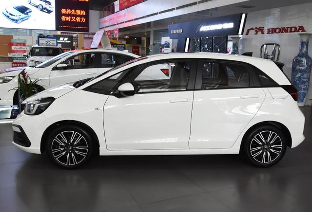 飞度前脸-尾灯-马力-易车