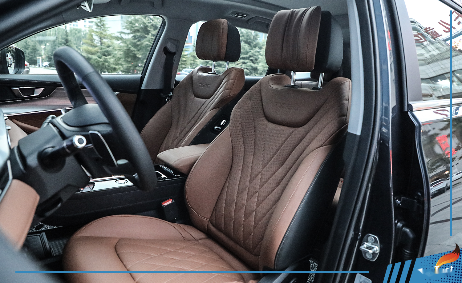 瑞虎8 plus中控台-仪表盘-座椅-易车