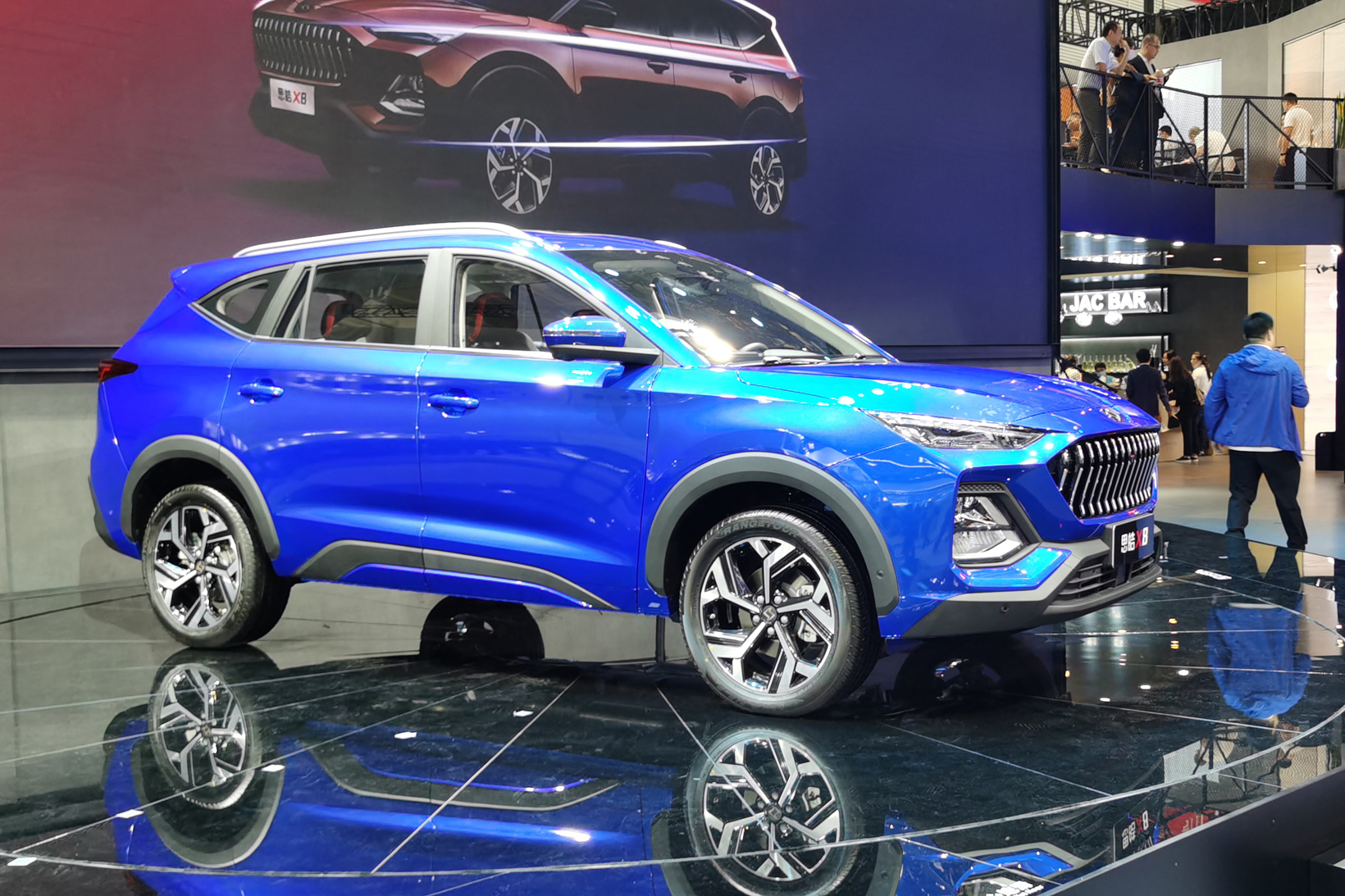 售898万起江淮思皓x8正式上市