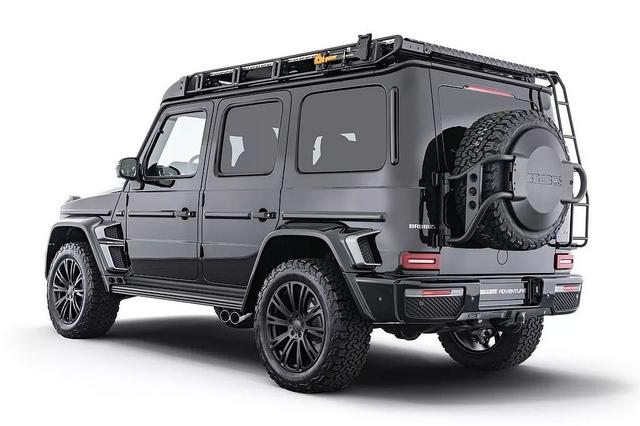 越野版奔驰g现身搭载v8双涡轮引擎配硬派越野套装