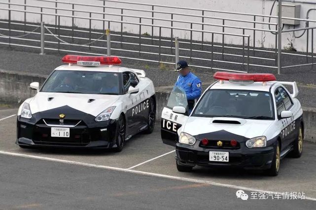 日本高性能警车再添猛员雷克萨斯lc500入列