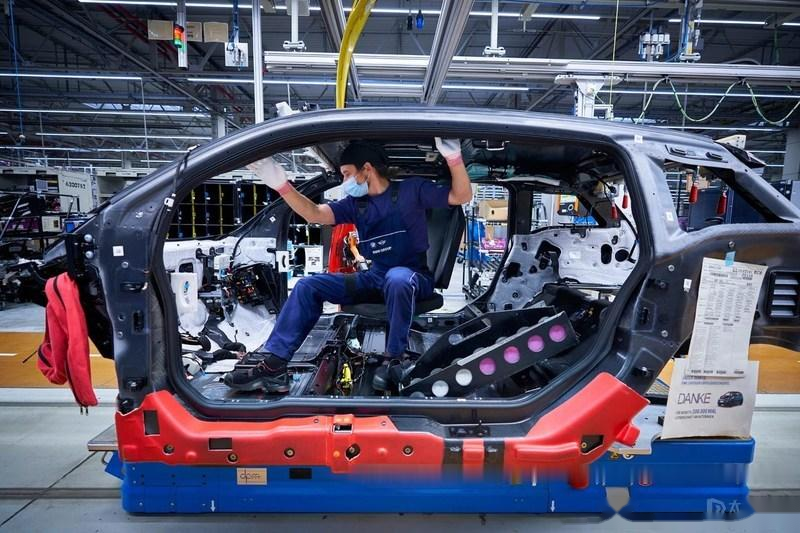 再创辉煌第20万辆宝马i3下线