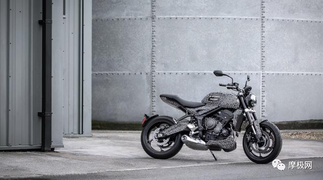 凯旋入门级三缸复古街车trident确定于月底31号发布