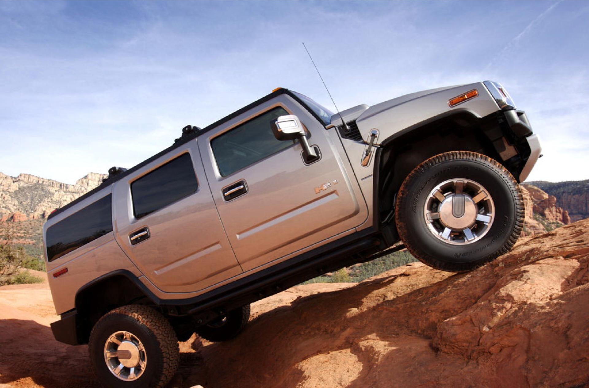 新款悍马suv曝光纯电输出1000马力空气悬挂四驱真霸气