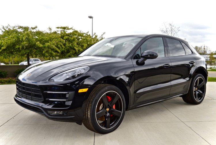 保时捷macan贯通式led后尾灯零百67秒与卡宴相似