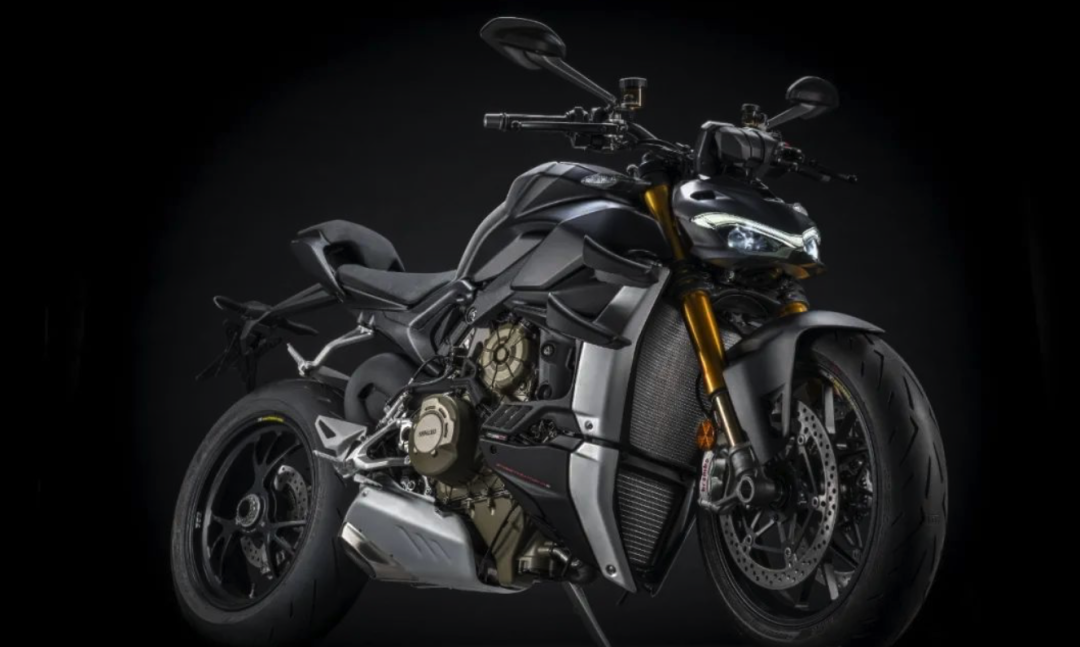 杜卡迪发布黑化的v4街霸拥有超强神秘感