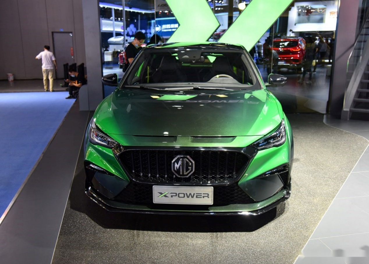 这台名爵6发布之后很多朋友难以入眠有奔驰gtr的风范