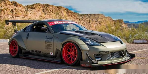 gtr的妹妹行走的淑女日产350z