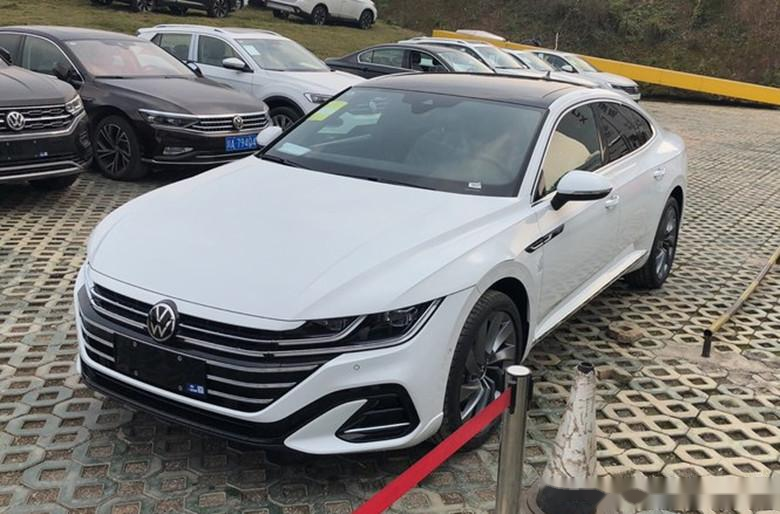 大众cc改款到店颜值再获肯定预售27万起这回能被认可吗