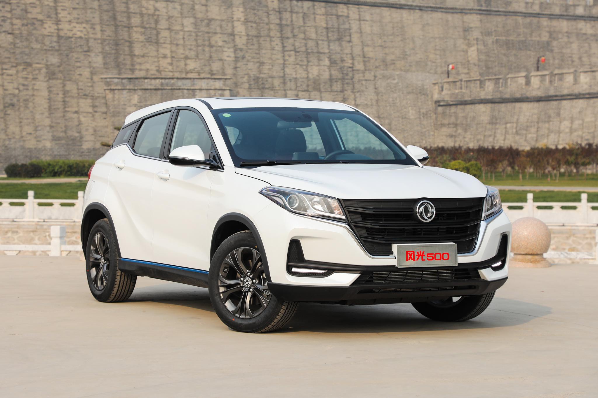 风光500上市_黑色_车门