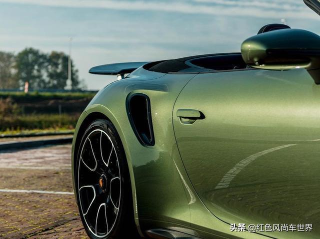 美丽少见的保时捷911turbos橡木绿敞篷版图赏