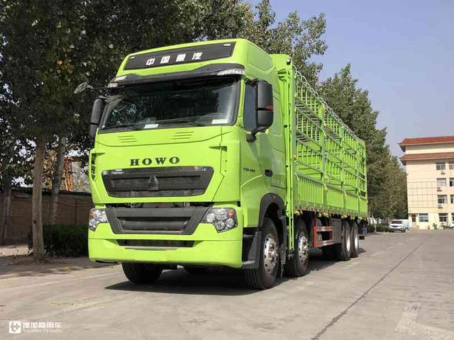 熟悉的豪沃t7出高端载货车了,自动挡480马力,跑高效真实用