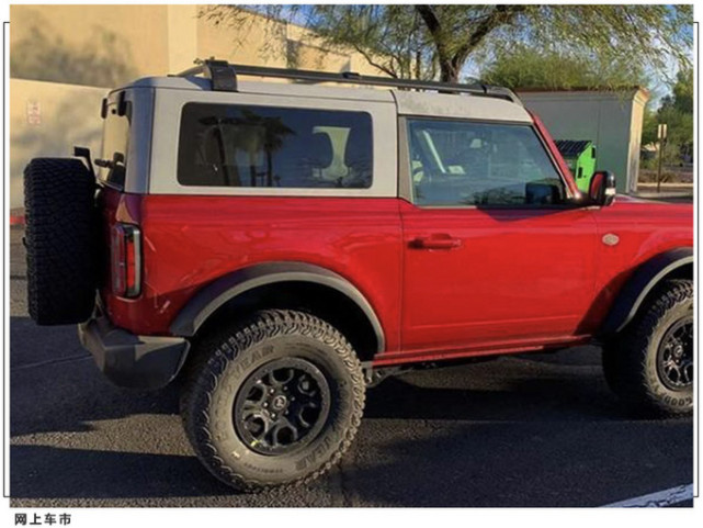 福特bronco两门版实拍搭载23t27t引擎双色车身更运动