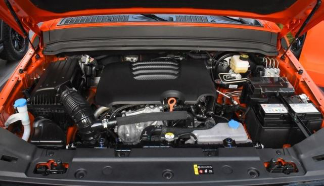 长城wey坦克300广州车展亮相预售1758万起轴距2750mm